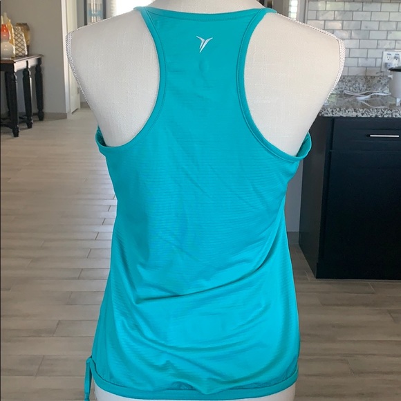 Old Navy workout tank top - Picture 2 of 3